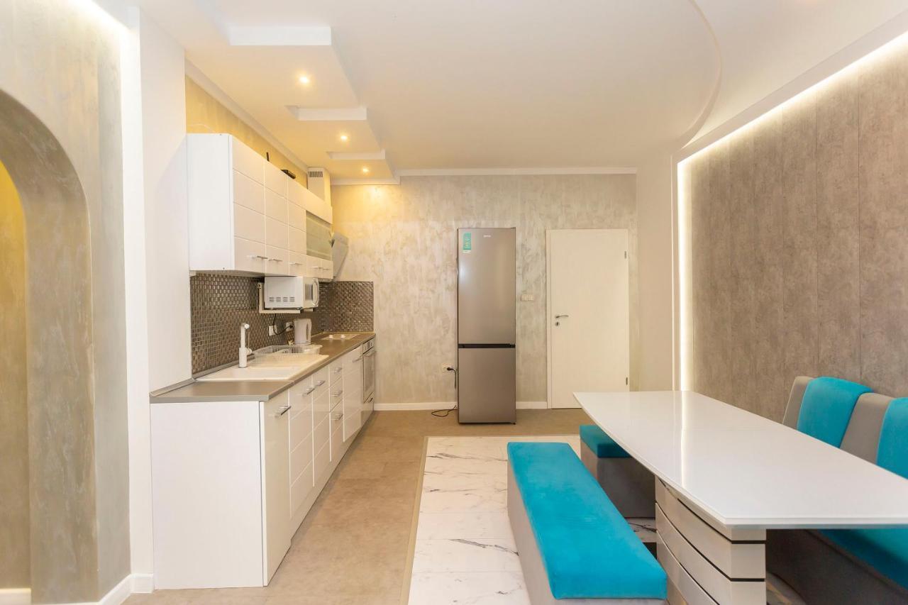 Central Vitosha Apartment Sofia Eksteriør billede