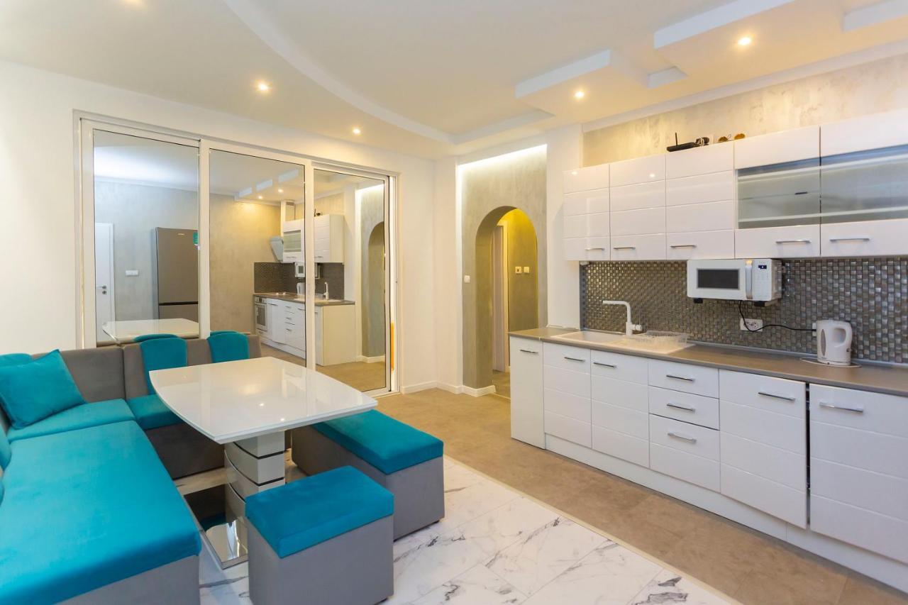 Central Vitosha Apartment Sofia Eksteriør billede